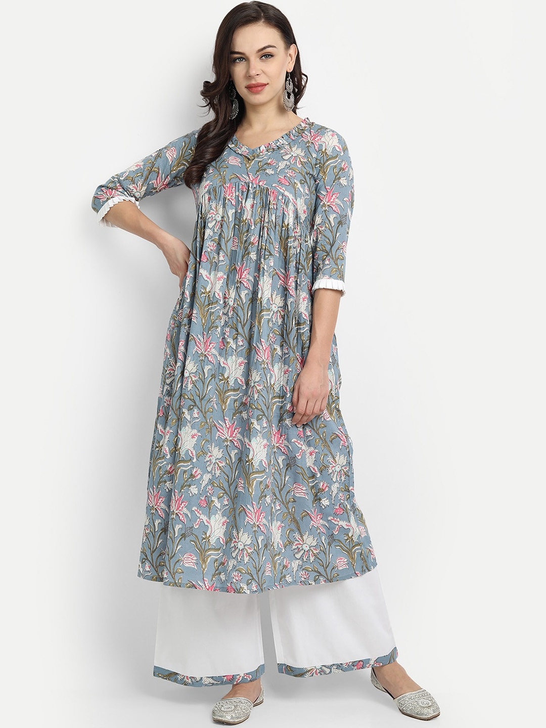 

githaan Women Blue Floral Printed Pleated Pure Cotton Kurti with Palazzos