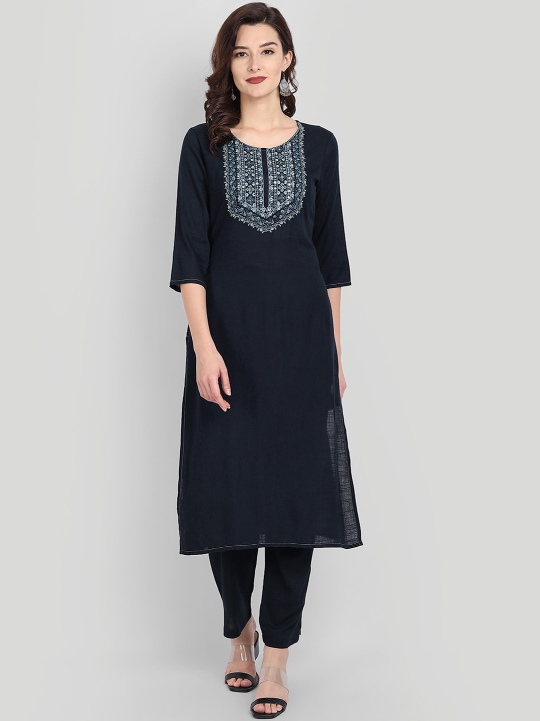 

githaan Women Navy Blue Embroidered Panelled Mirror Work Kurti with Trousers