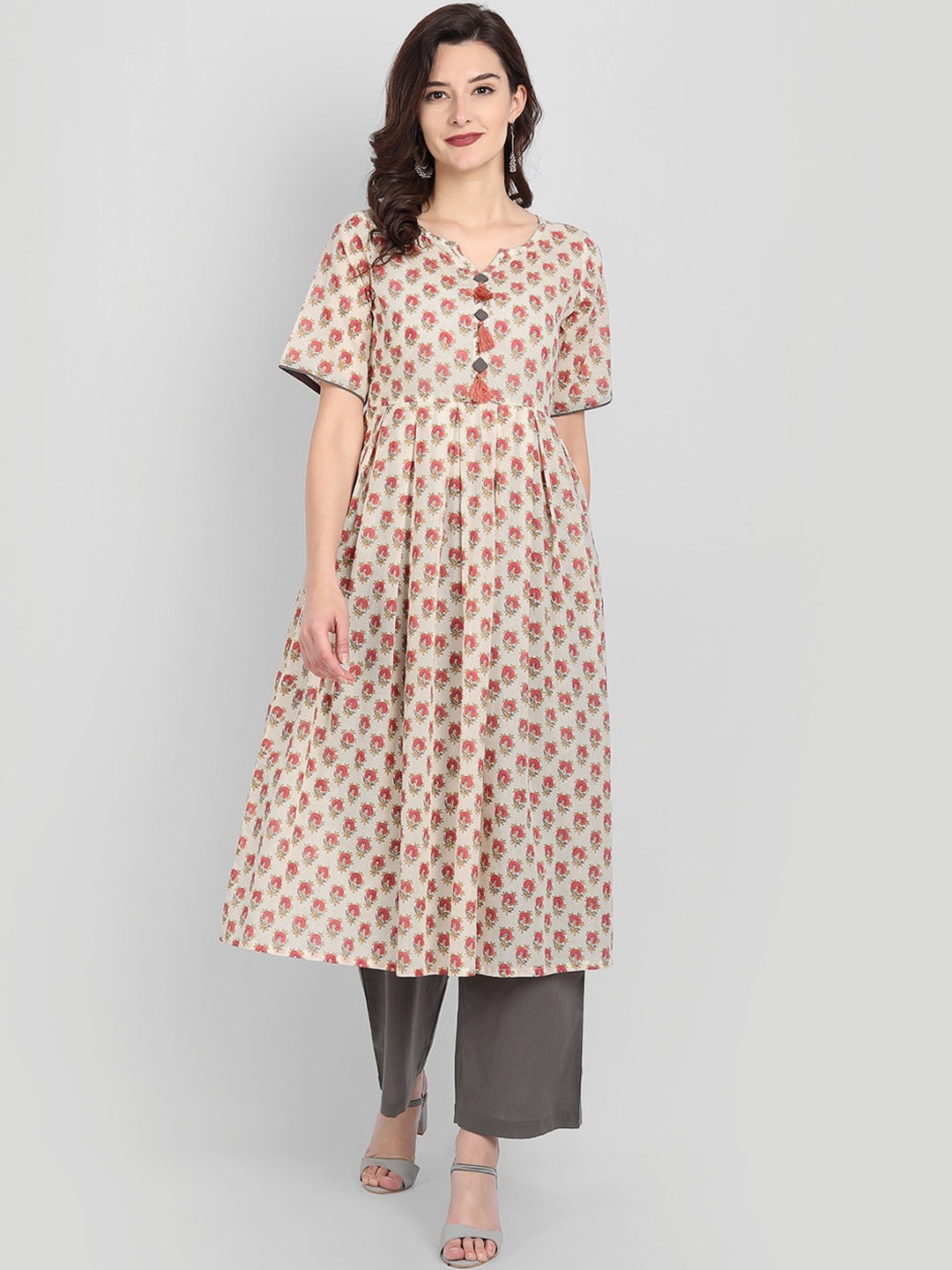 

githaan Women Off White Printed Pleated Pure Cotton Kurti with Trousers