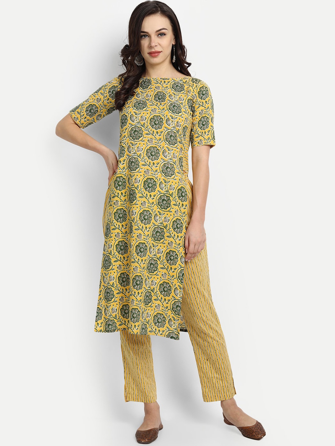 

githaan Women Yellow Ethnic Motifs Printed Pure Cotton Kurta with Trousers