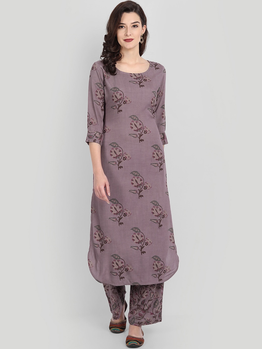 

githaan Women Mauve Floral Printed Layered Kurti with Trousers