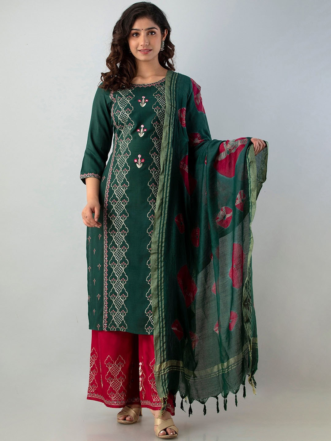 

CKM Women Green Ethnic Motifs Embroidered Panelled Kurta with Palazzos & With Dupatta
