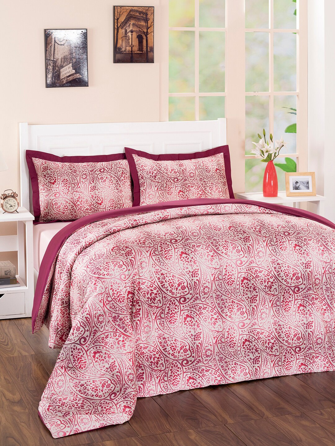 

MASPAR Red Printed Double King 210 TC Pure Cotton Duvet Cover With 2 Pillow Case