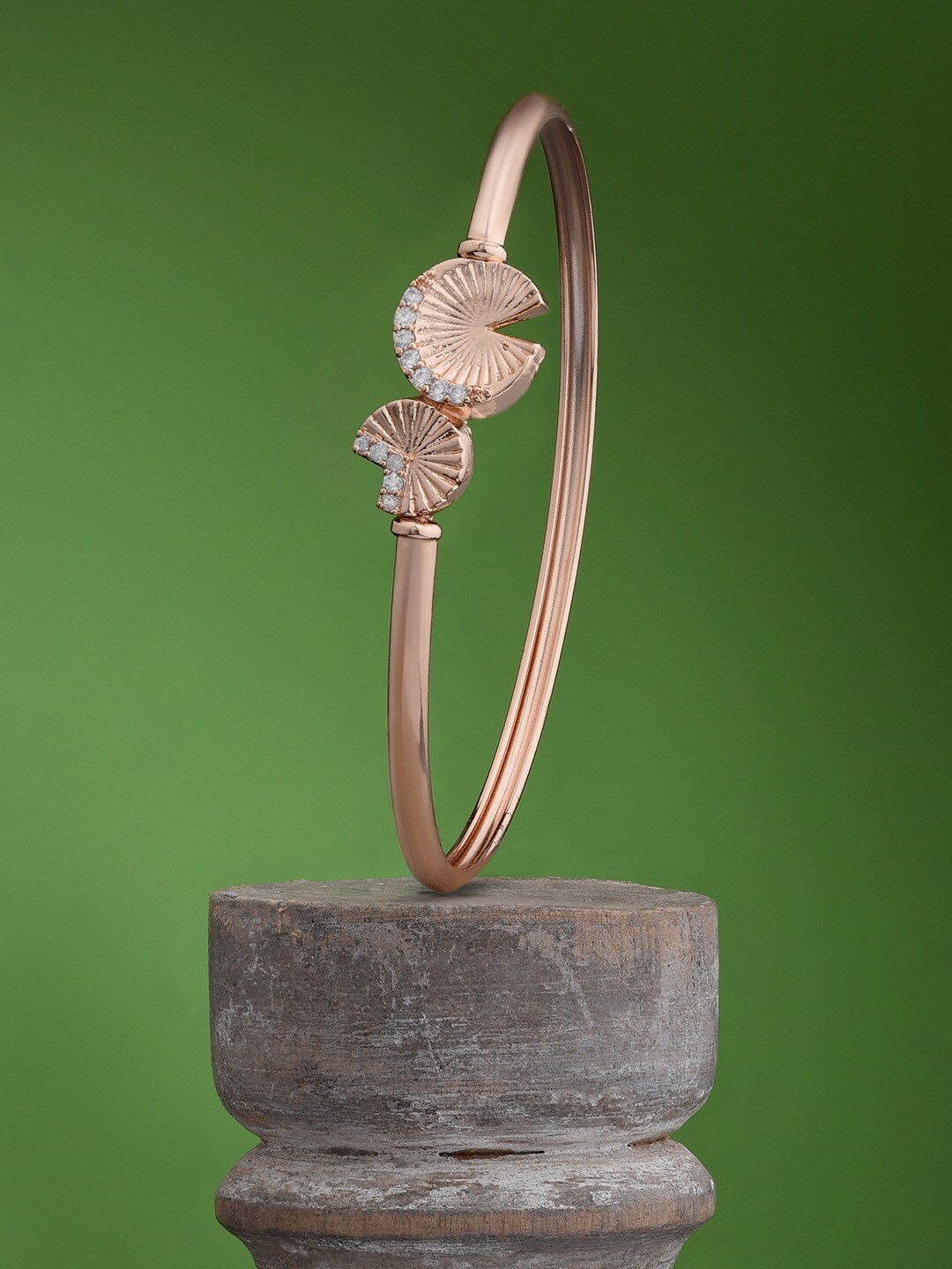 

AMI Women Rose Gold Bracelet