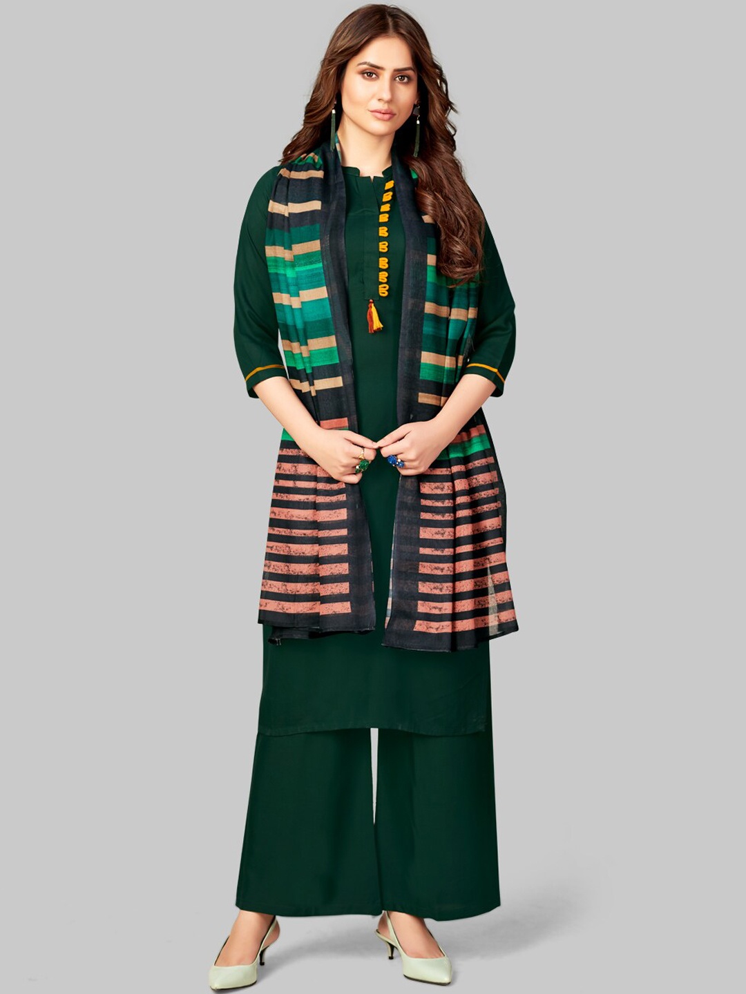 

7TH FAB Women Green Rayon Slub Straight Kurta With Palazzos & Dupatta