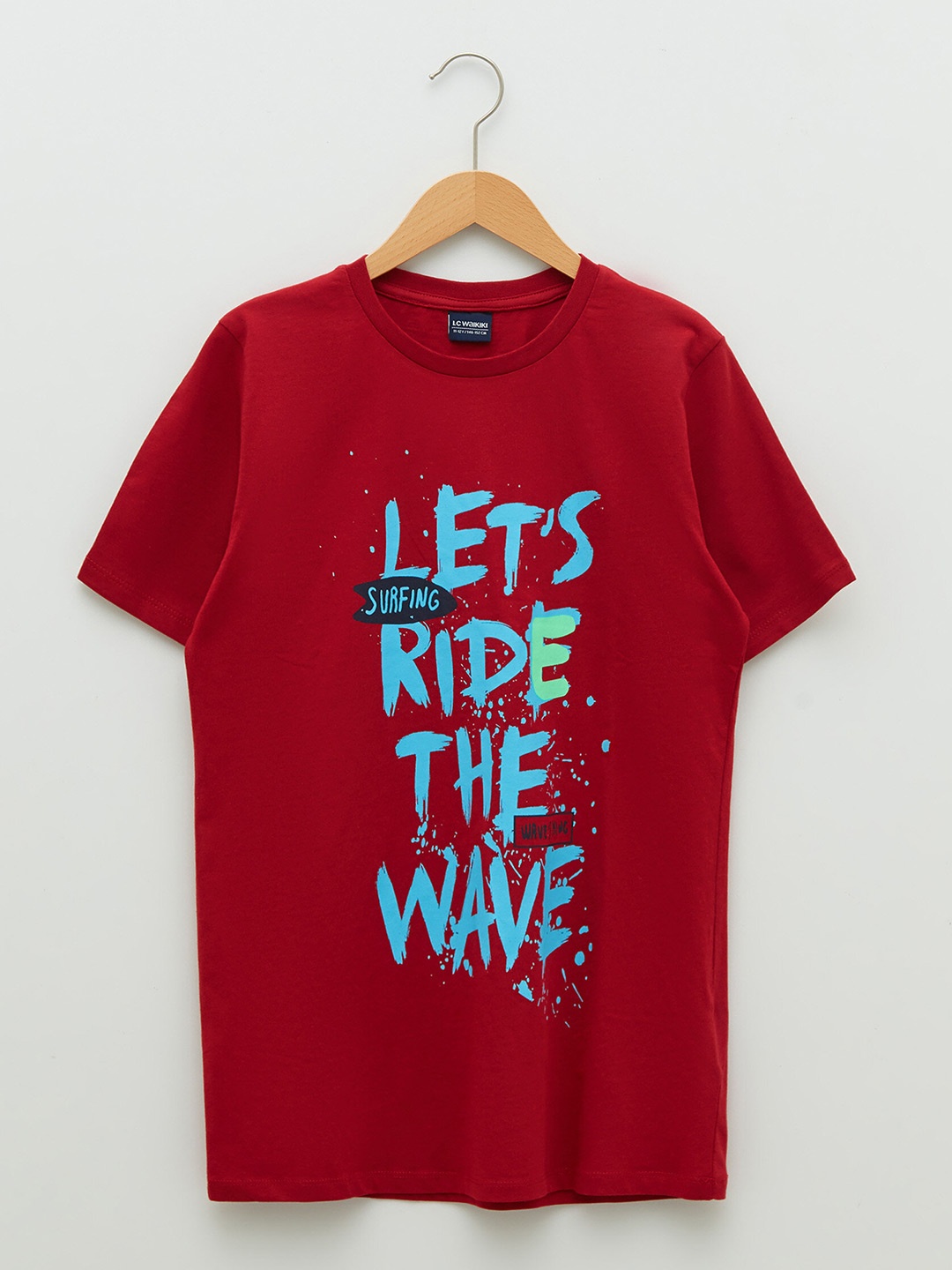 

LC Waikiki Boys Red & Blue Typography Printed Pure Cotton T-shirt