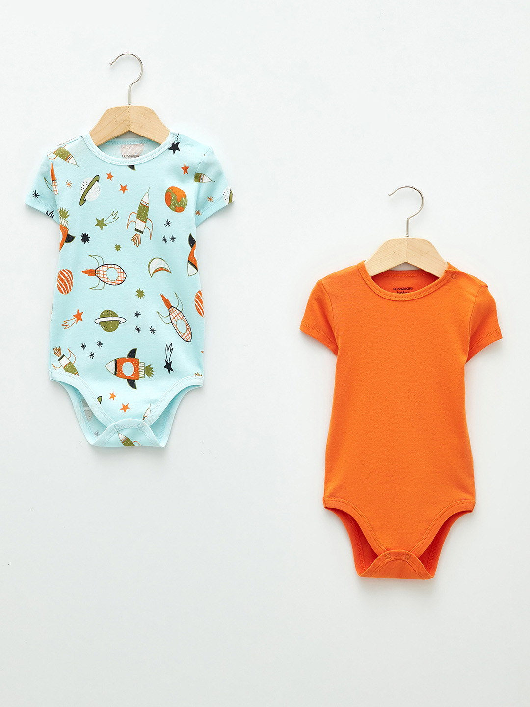 

LC Waikiki Boys Pack of 2 Pure Cotton Bodysuit, Orange
