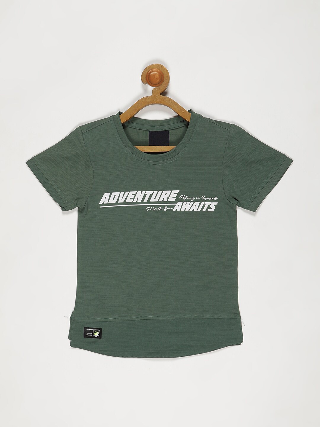 

V2 Value & Variety Boys Green & feldgrau V-Neck Monochrome Applique T-shirt