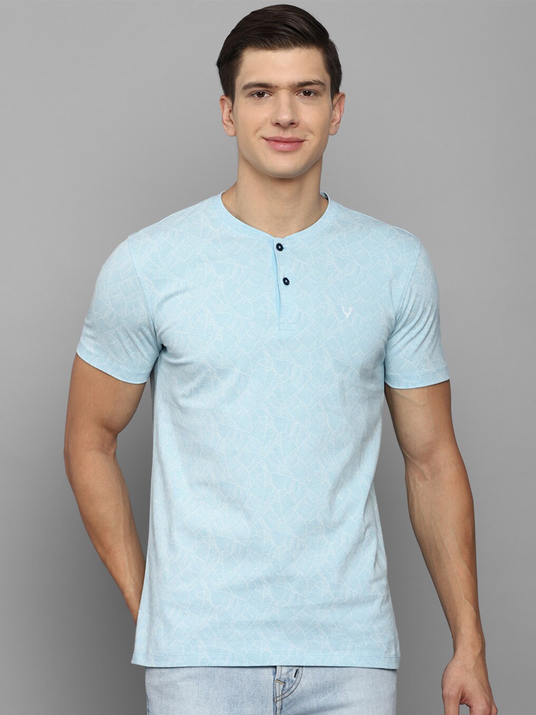 

Allen Solly Sport Men Blue & wan blue Henley Neck T-shirt