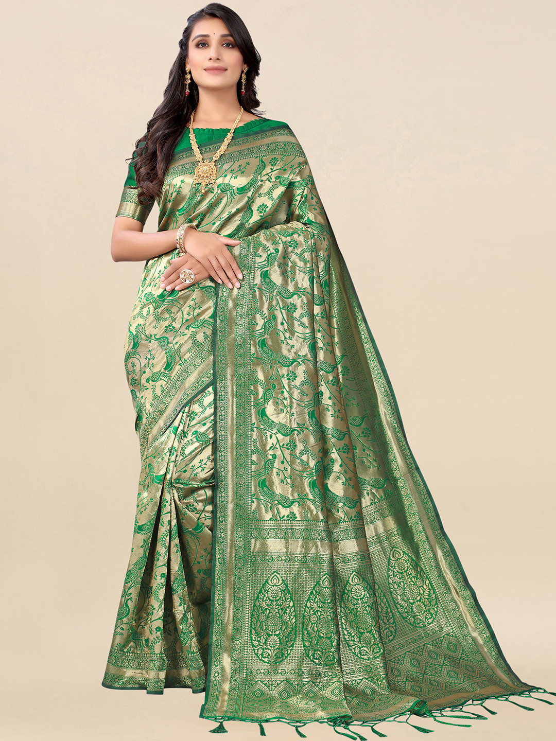 

Satrani Green & Gold-Toned Woven Design Saree