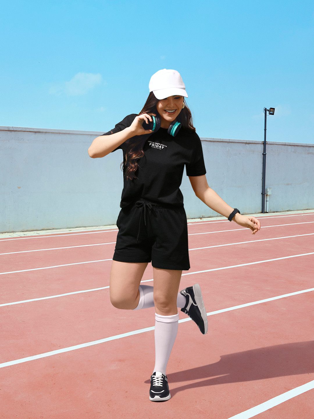 

Harvard Printed Round-Neck T-shirt With Solid Shorts, Black