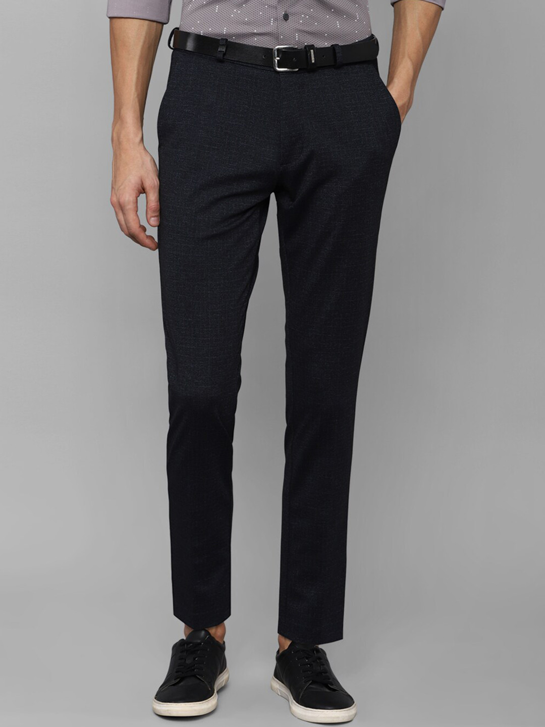 

Louis Philippe Sport Men Black Slim Fit Trousers