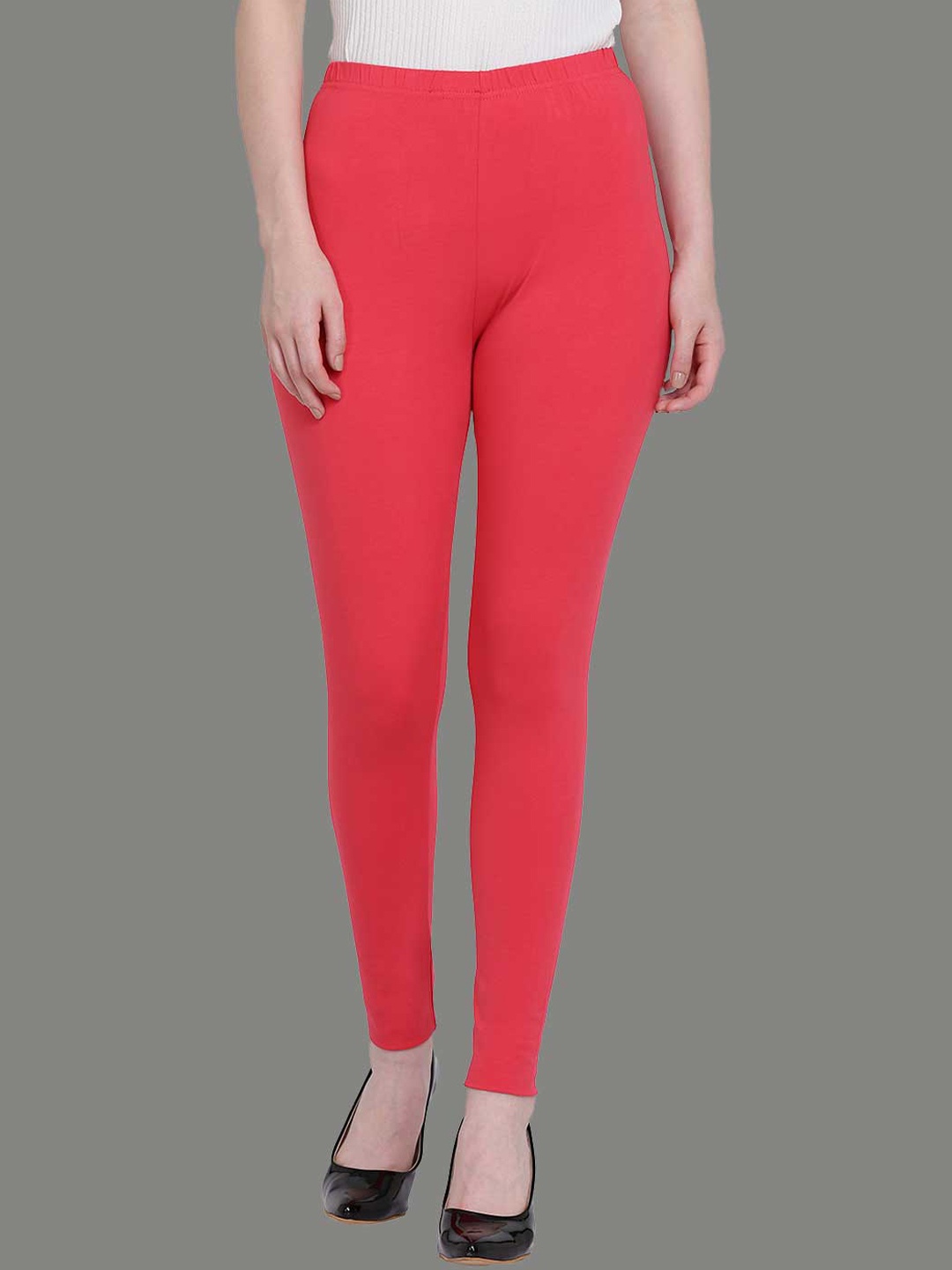 

SPIFFY Women Pink Solid Cotton Leggings