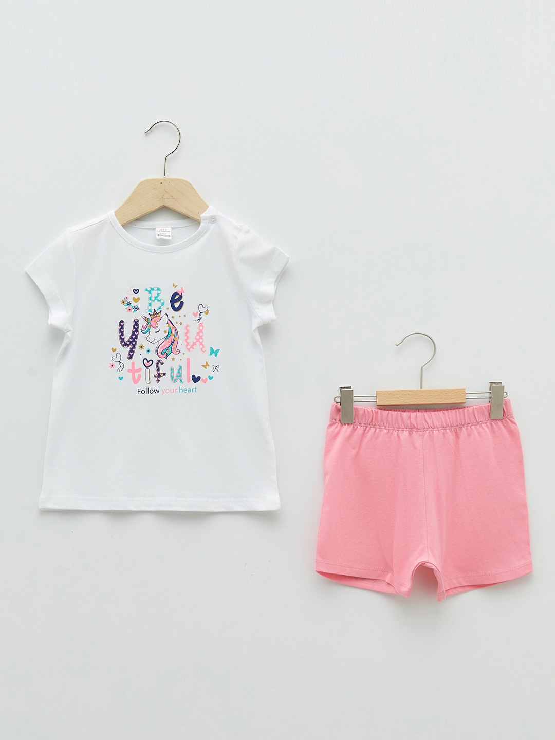 

LC Waikiki Girls White & Pink Printed Night suit