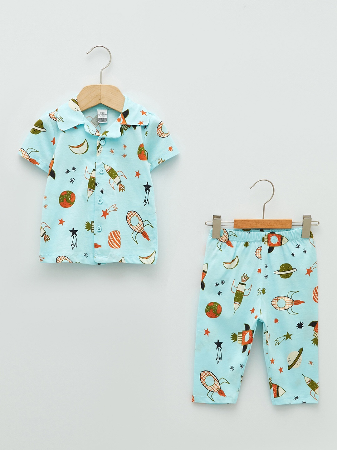 

LC Waikiki Boys Blue & Olive Green Printed Pure Cotton Pyjamas Set