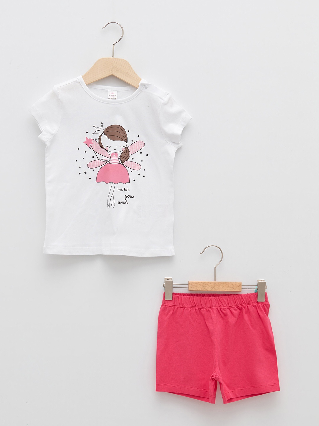 

LC Waikiki Girls White & Pink Printed Pure Cotton Shorts Set