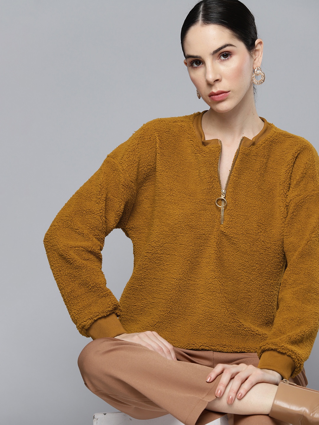 

Chemistry Women Sherpa Sweatshirt, Mustard