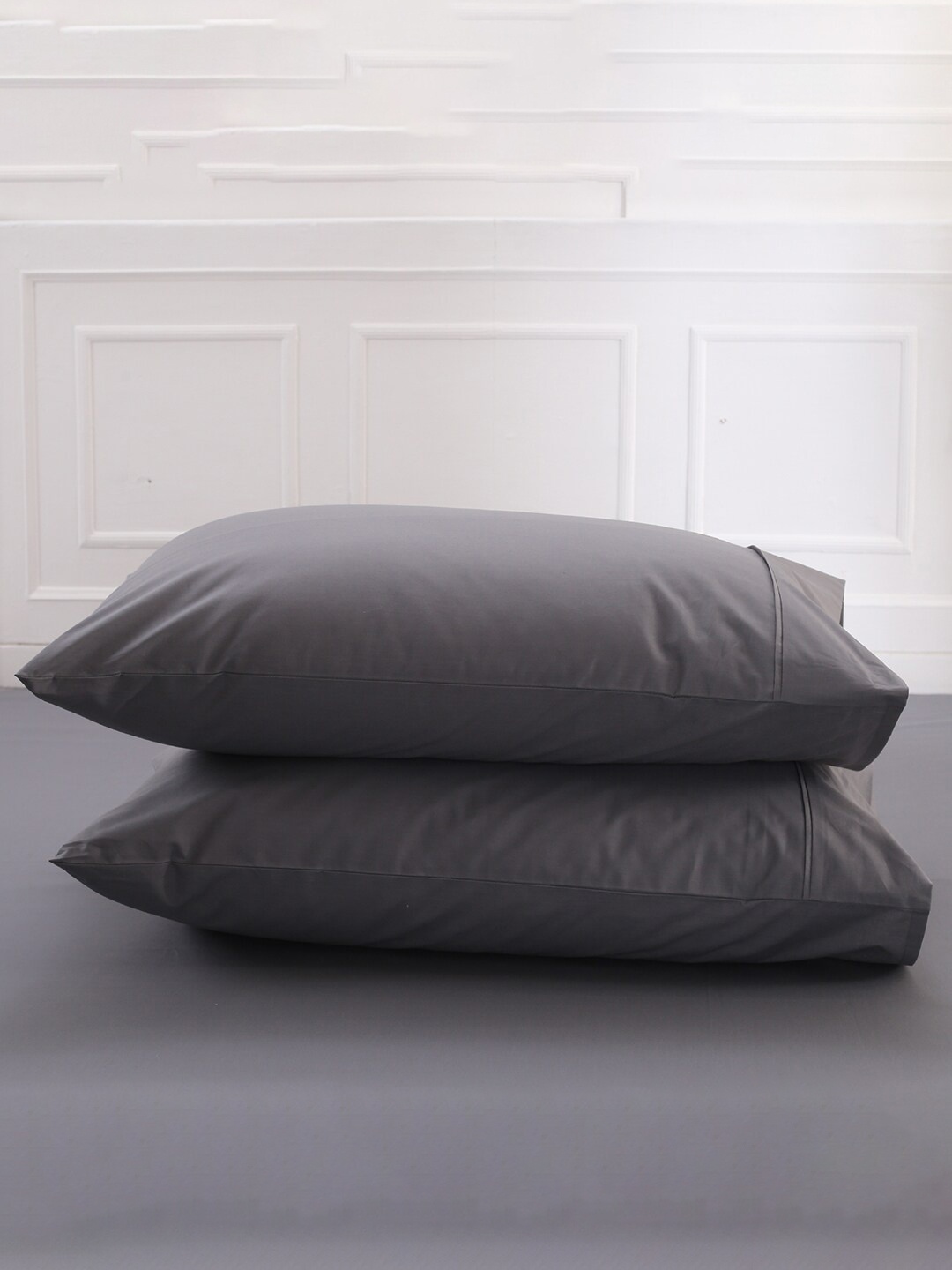 MASPAR Set Of 2 Grey Solid 200 TC Pure Cotton Pillow Covers
