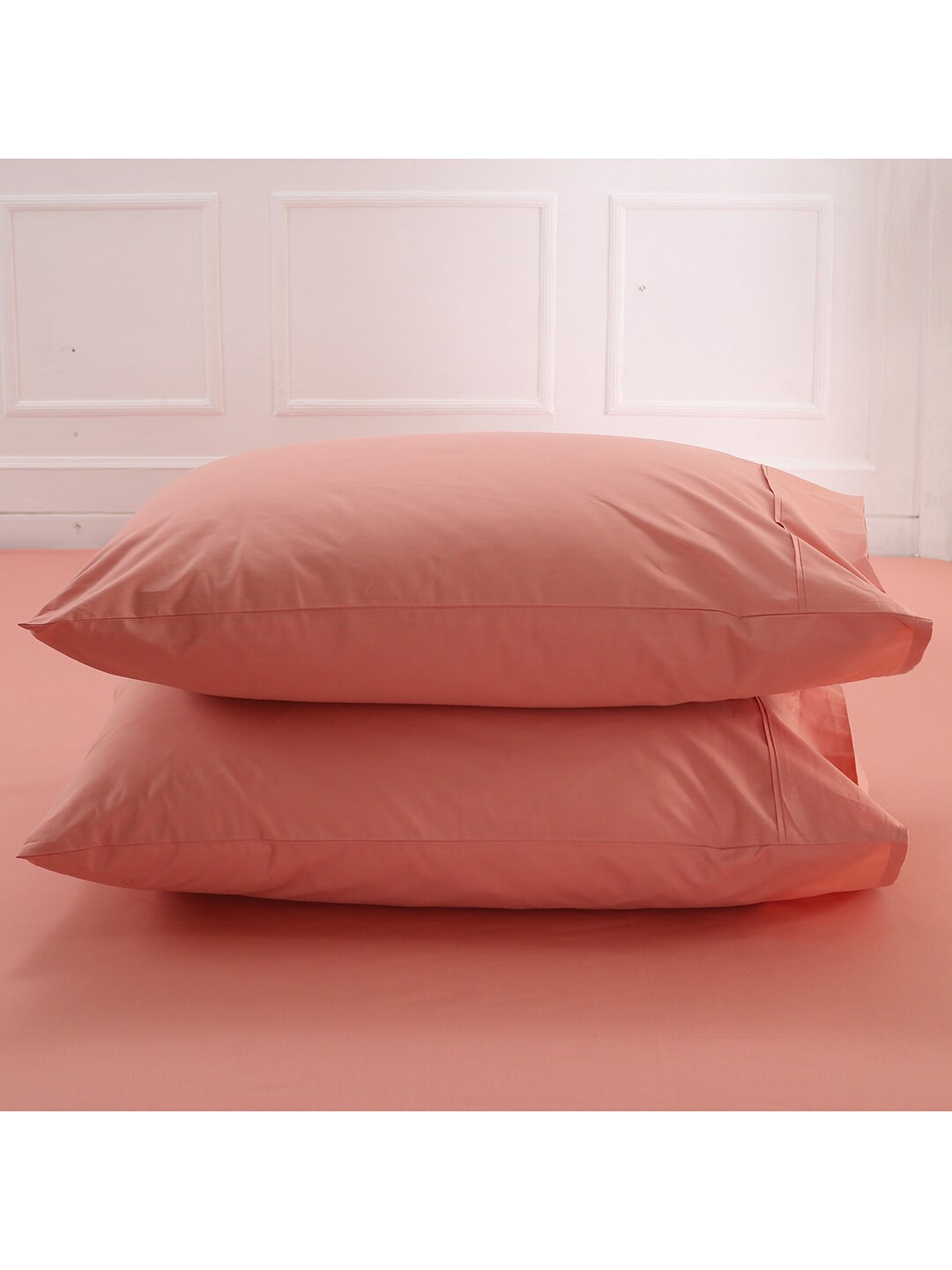 

MASPAR Set Of 2 Peach-Coloured Solid Pure Cotton Pillow Covers