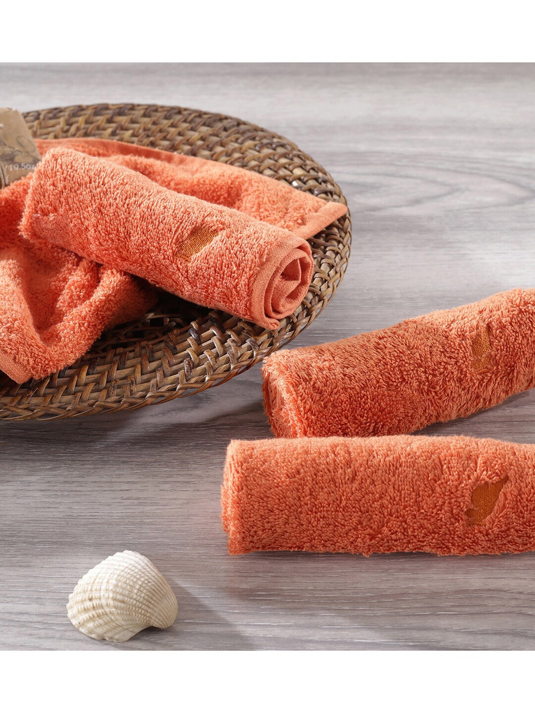 

MASPAR Orange Pack of 4 Solid 550 GSM Face Towel