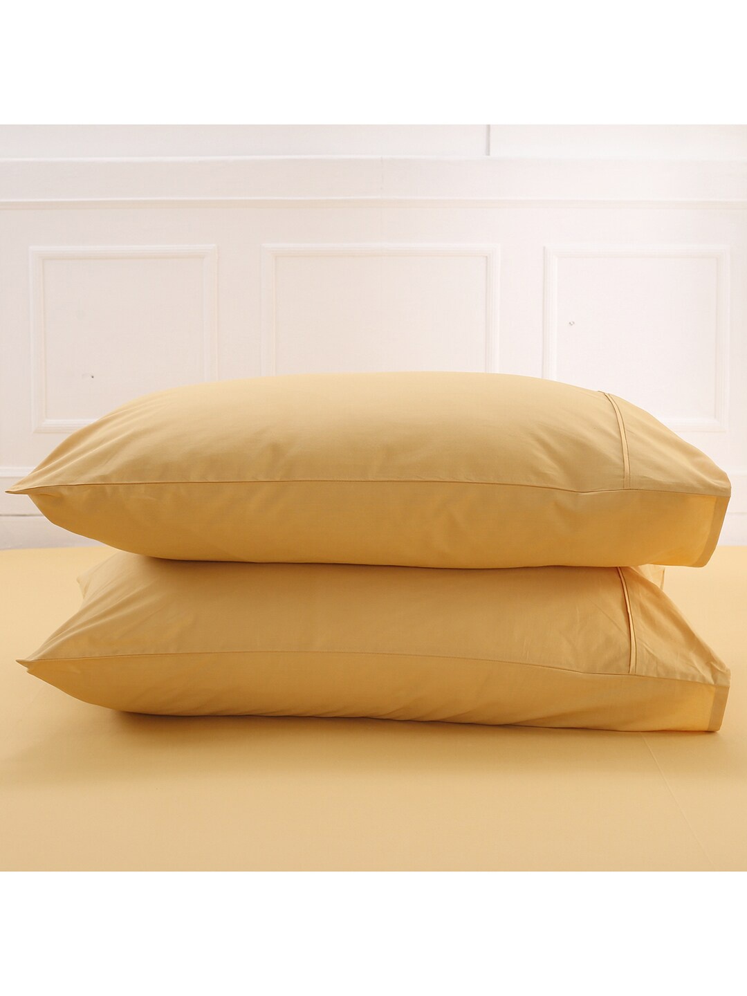 

MASPAR Set Of 2 Gold-Coloured Solid Pure Cotton Pillow Covers