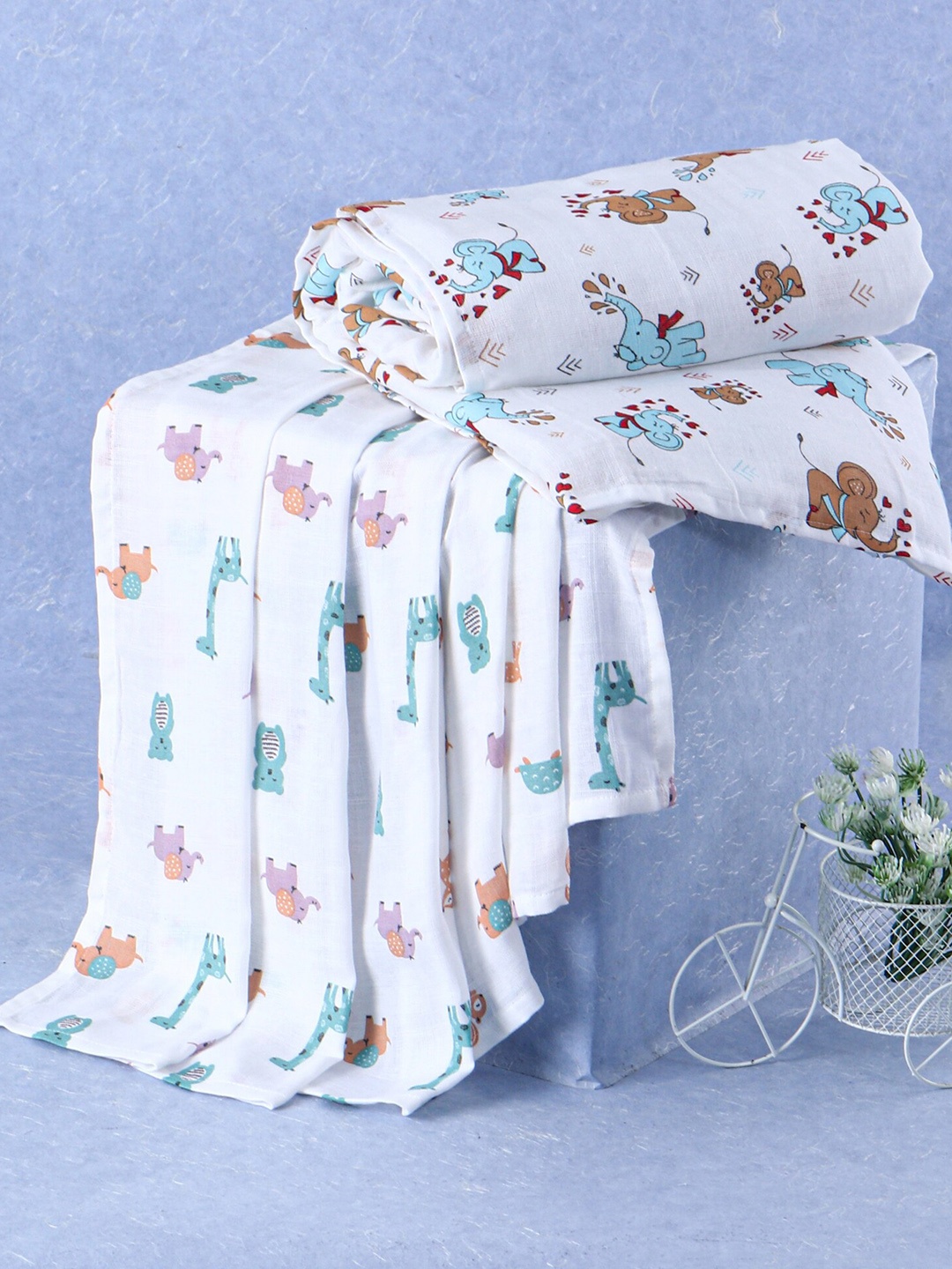

The Boo Boo Club Infant Set Of 2 Printed Sustainable Soft Organic Cotton Muslin Swaddle, Brown