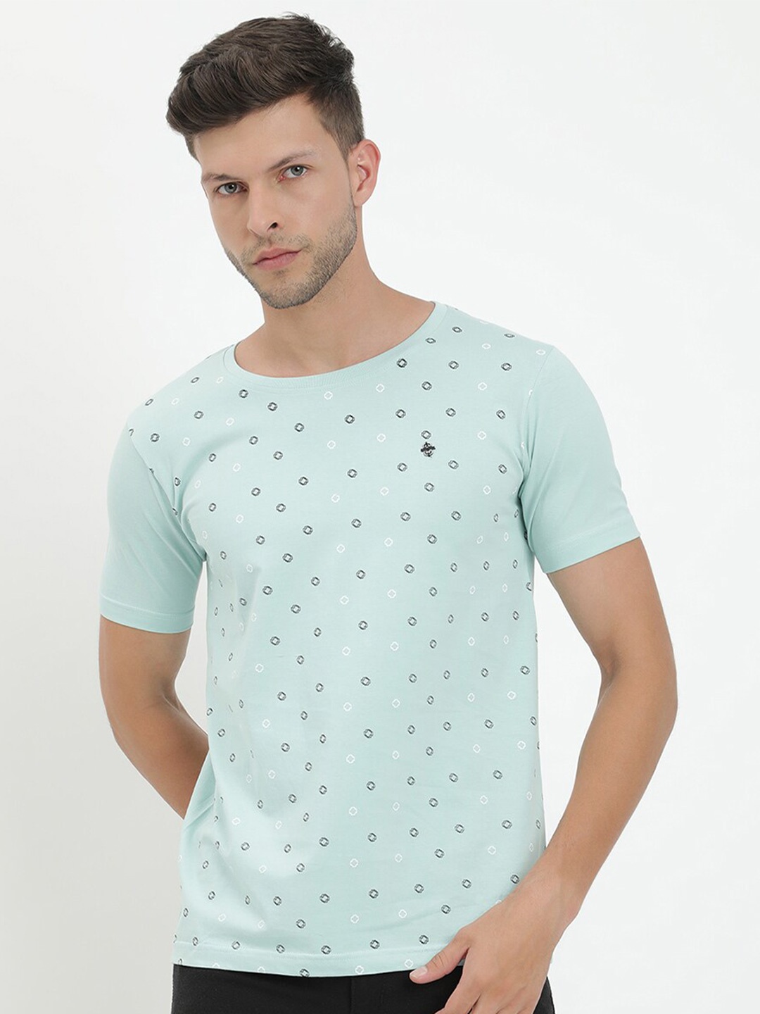 

V2 Value & Variety Men Green & pale blue Printed T-shirt