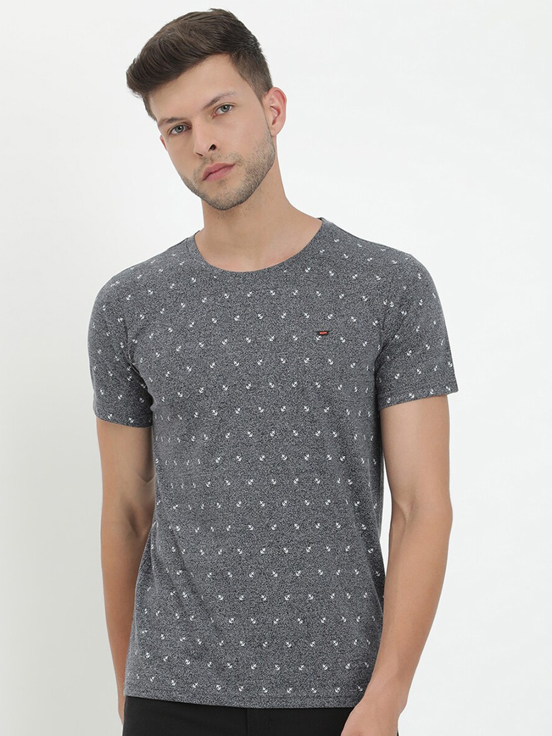 

V2 Value & Variety Men Navy Blue & shark Printed T-shirt