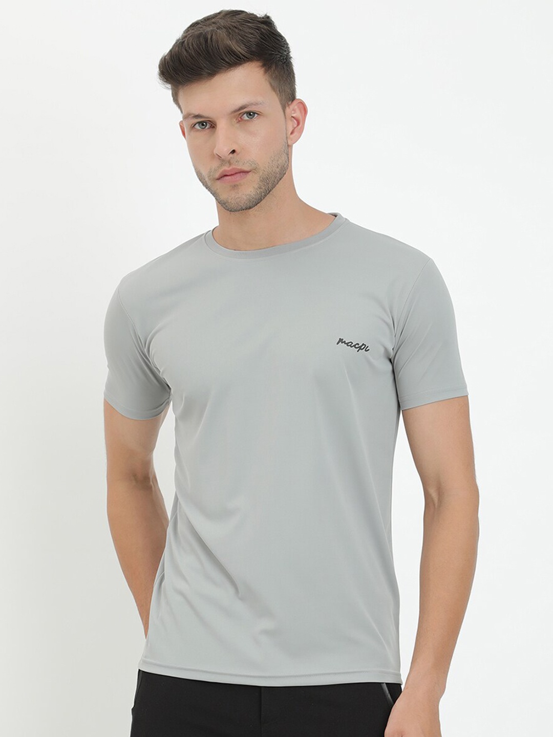 

V2 Value & Variety Men Grey T-shirt