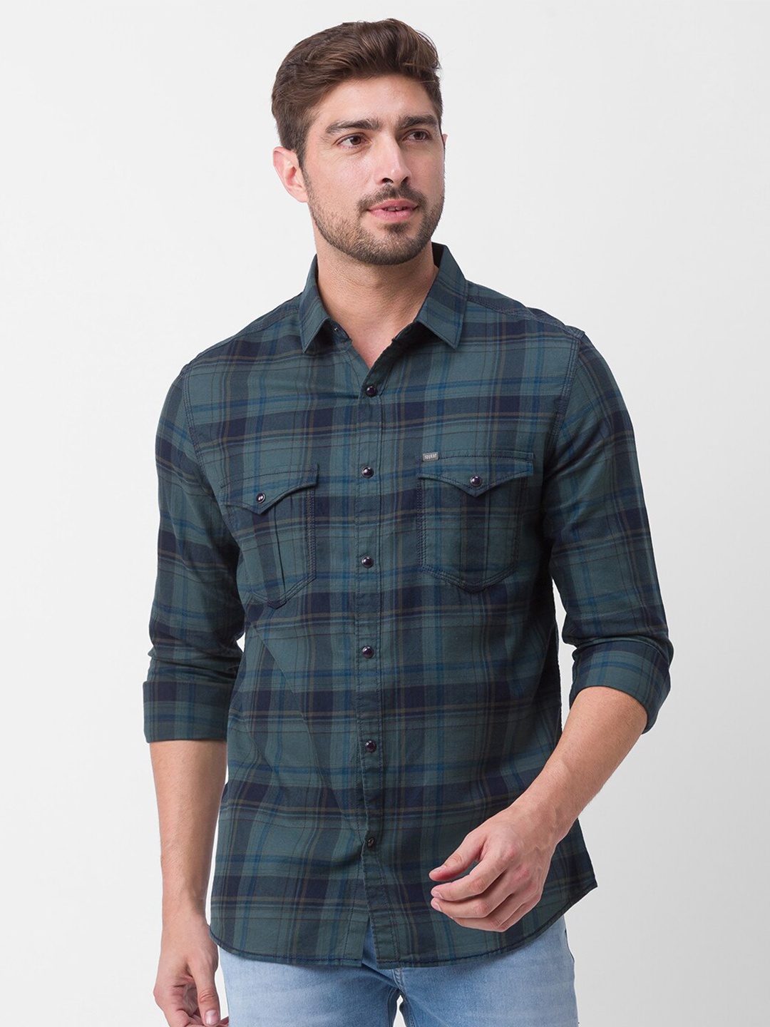 

SPYKAR Men Green Slim Fit Checked Casual Shirt
