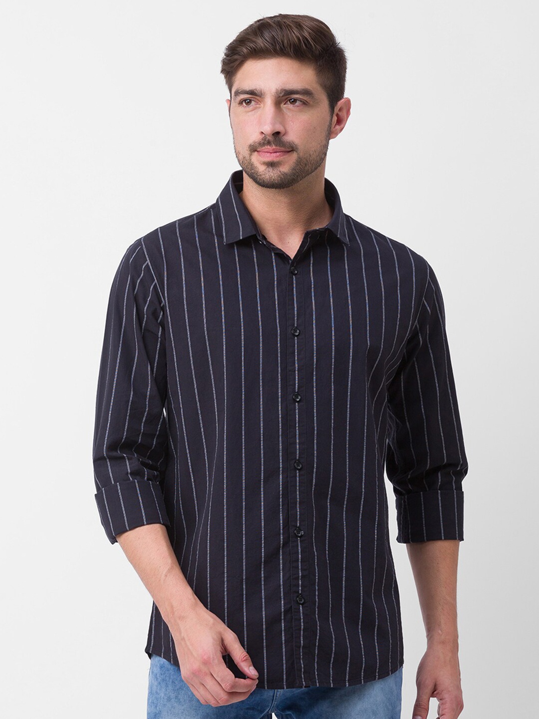

SPYKAR Men Black Slim Fit Striped Casual Shirt