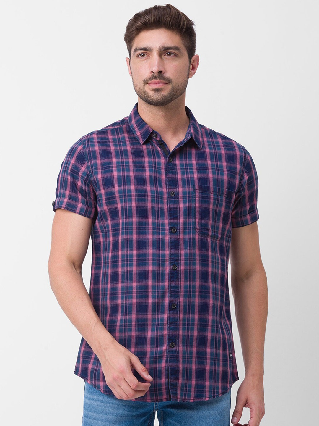 

SPYKAR Men Pink Slim Fit Checked Casual Shirt