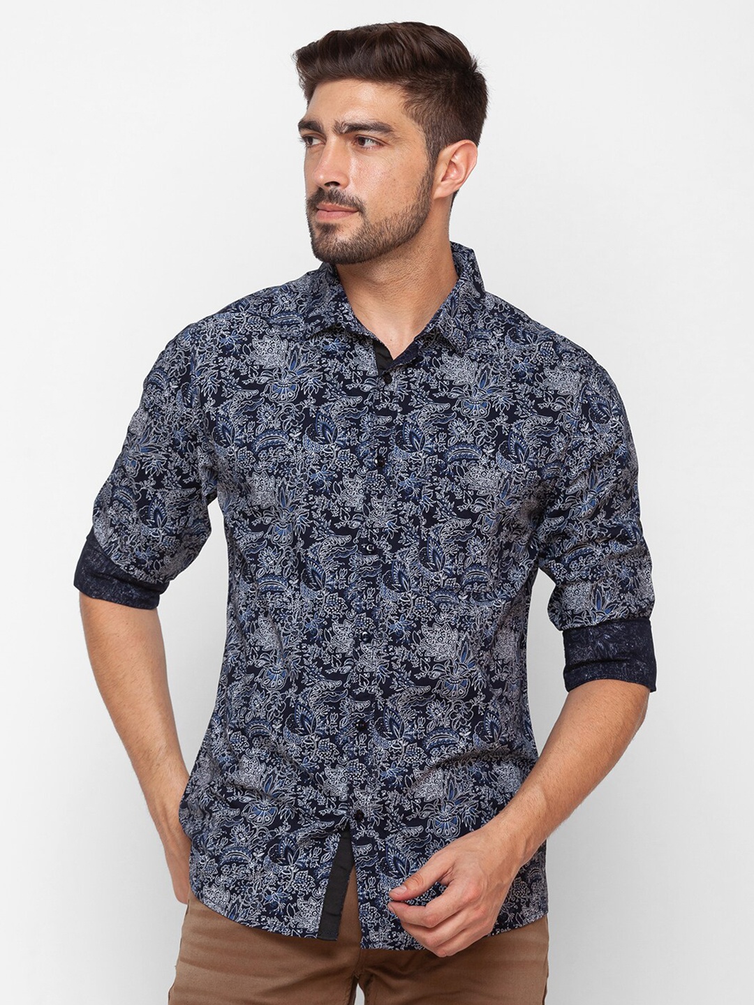 

SPYKAR Men Blue Slim Fit Floral Printed Casual Shirt