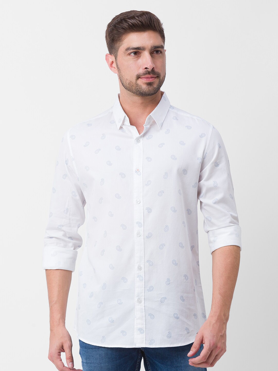 

SPYKAR Men White Slim Fit Printed Casual Shirt