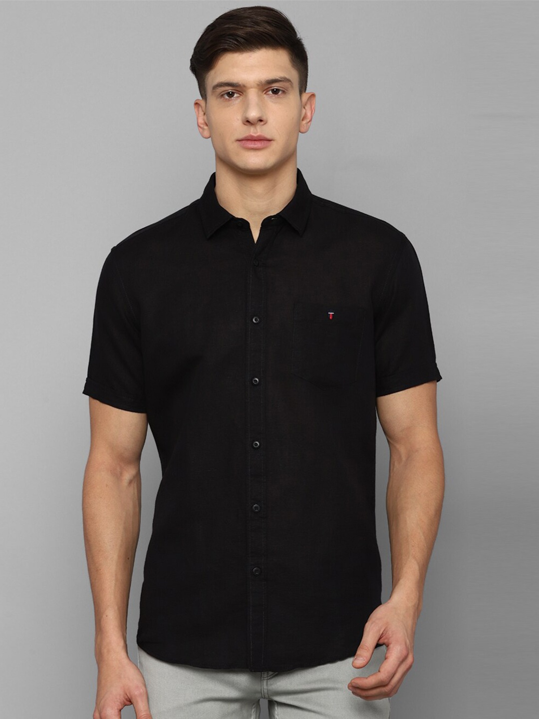 

Louis Philippe Jeans Men Black Slim Fit Casual Shirt