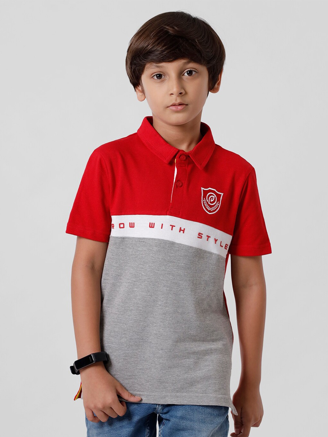 

PIPIN Boys Red Typography Printed Polo Collar Applique T-shirt