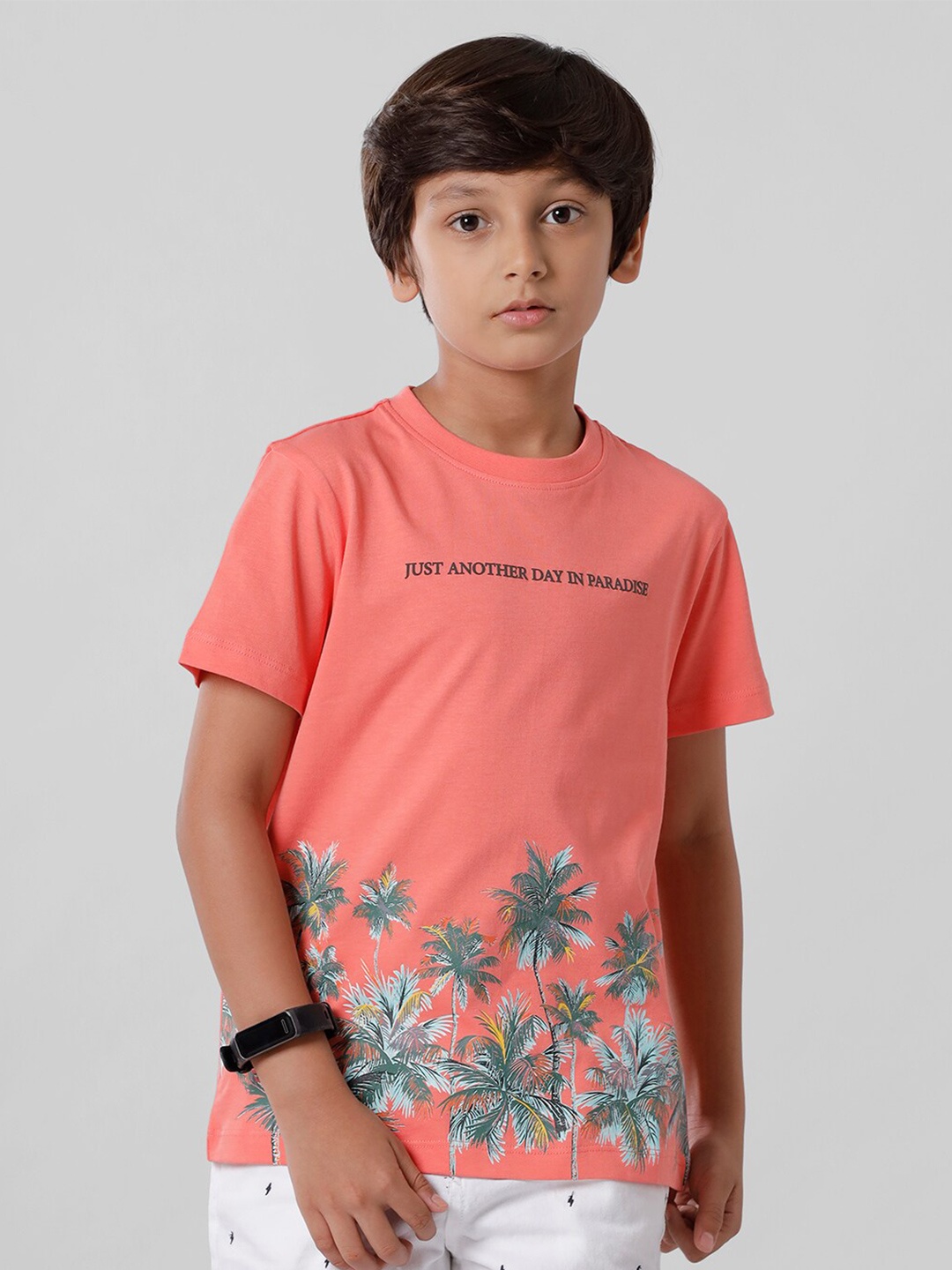 

PIPIN Boys Peach-Coloured Floral Printed Tropical Applique T-shirt