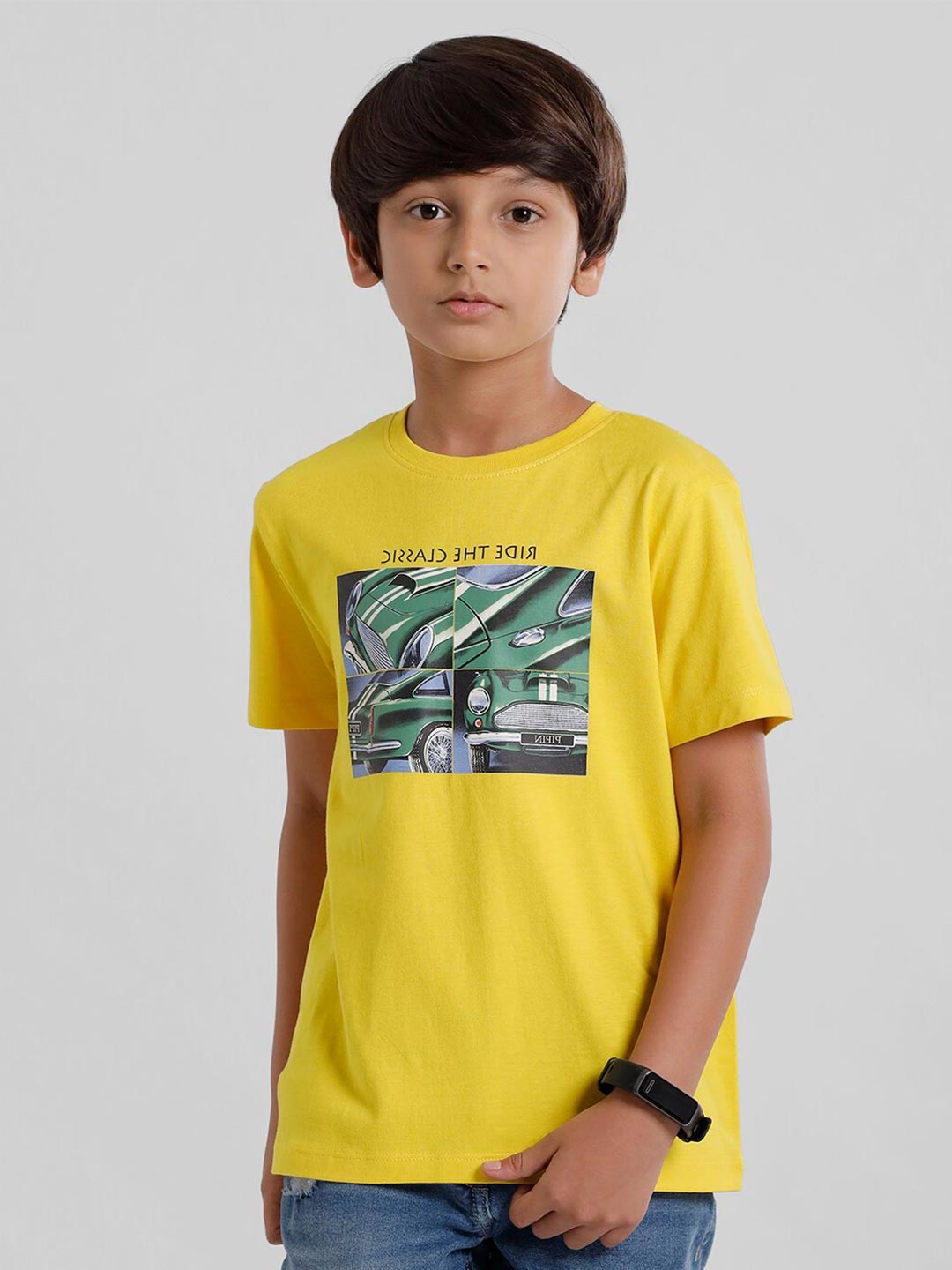 

PIPIN Boys Yellow Typography Printed Applique T-shirt