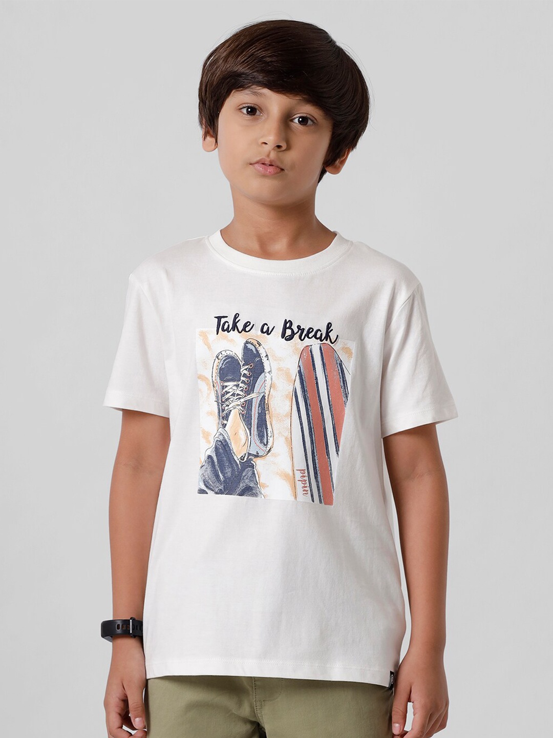 

PIPIN Boys Off White Floral Printed Raw Edge T-shirt