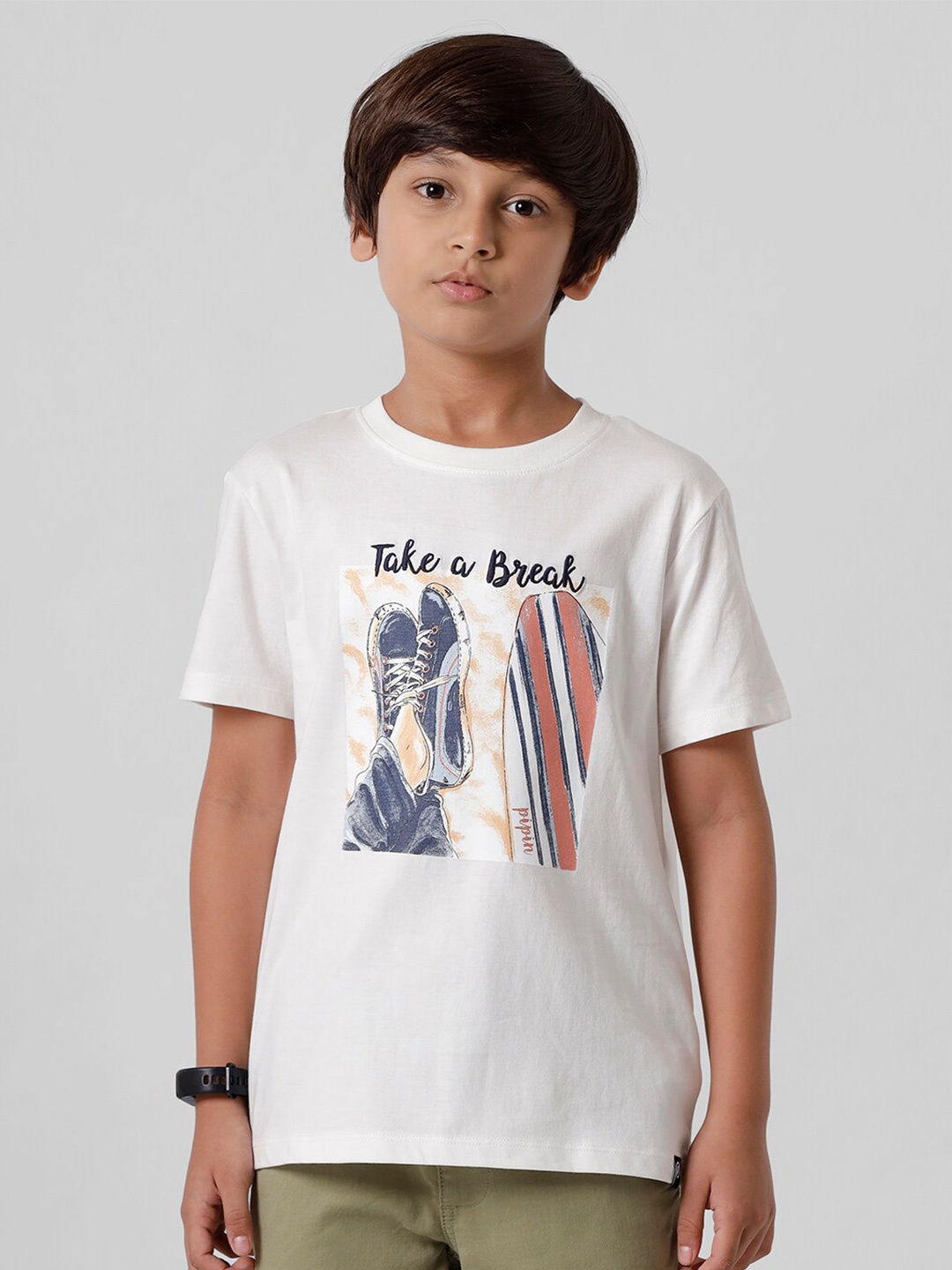 

PIPIN Boys Off White Floral Printed Raw Edge T-shirt