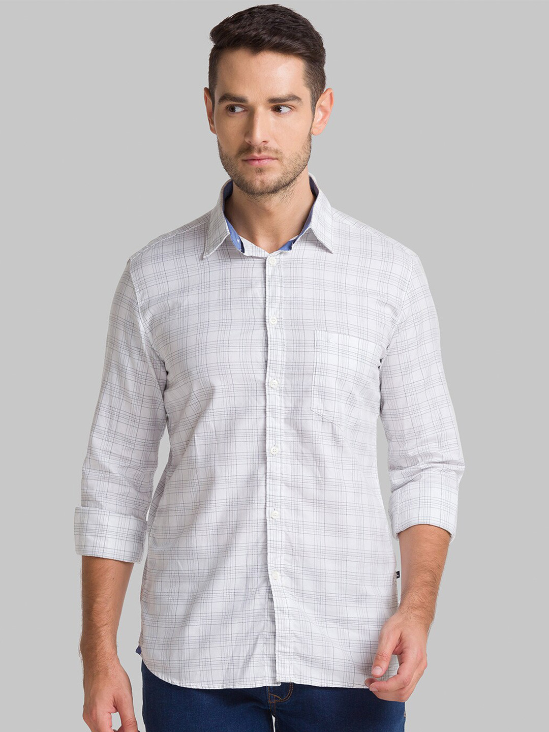 

Parx Men White Slim Fit Checked Casual Shirt