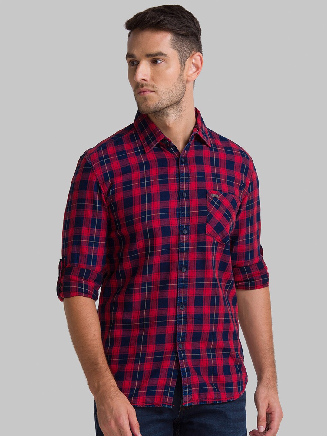 

Parx Men Red Slim Fit Checked Casual Shirt
