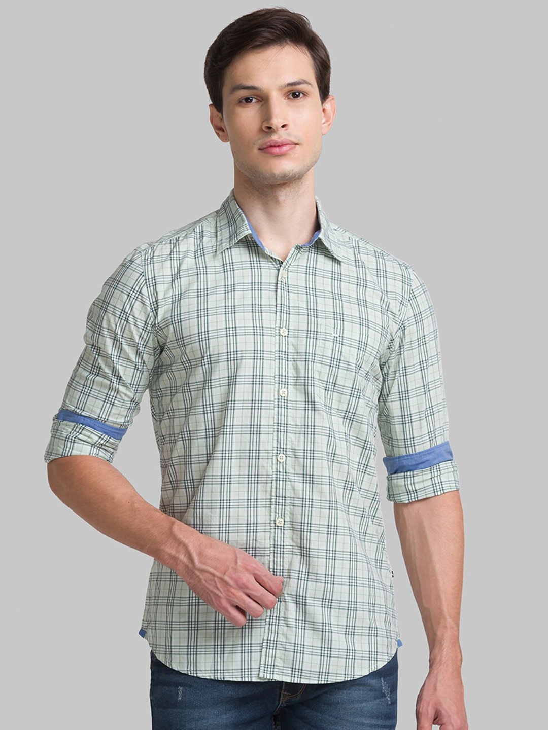 

Parx Men Green Slim Fit Checked Casual Shirt