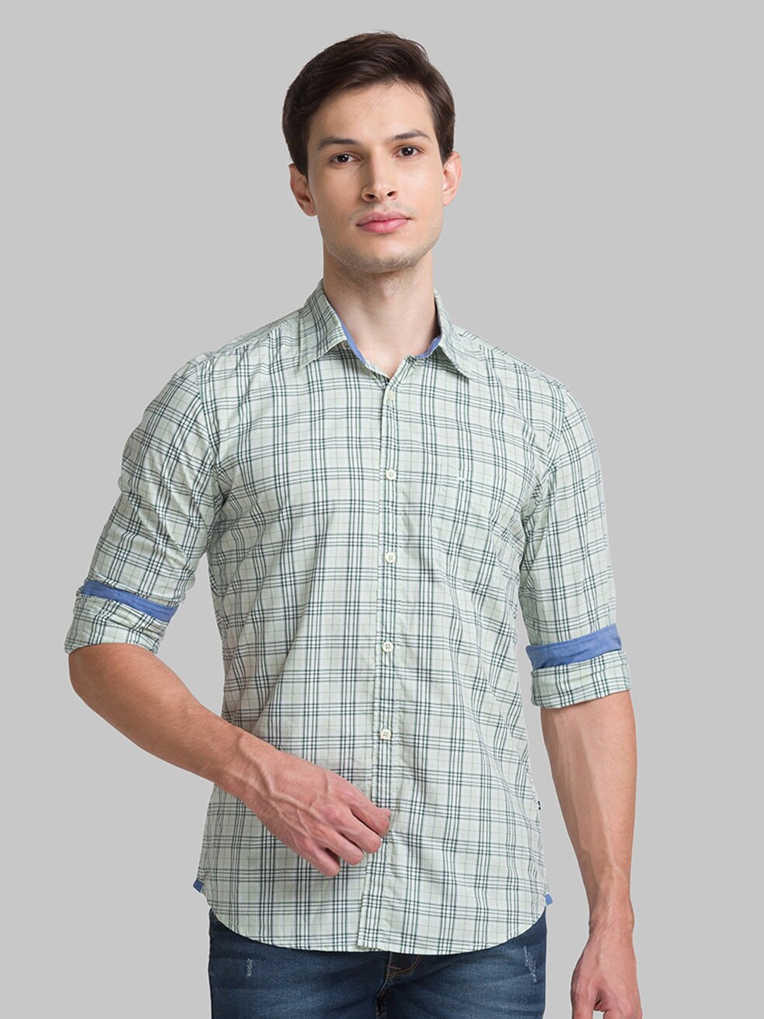 

Parx Men Green Slim Fit Checked Casual Shirt