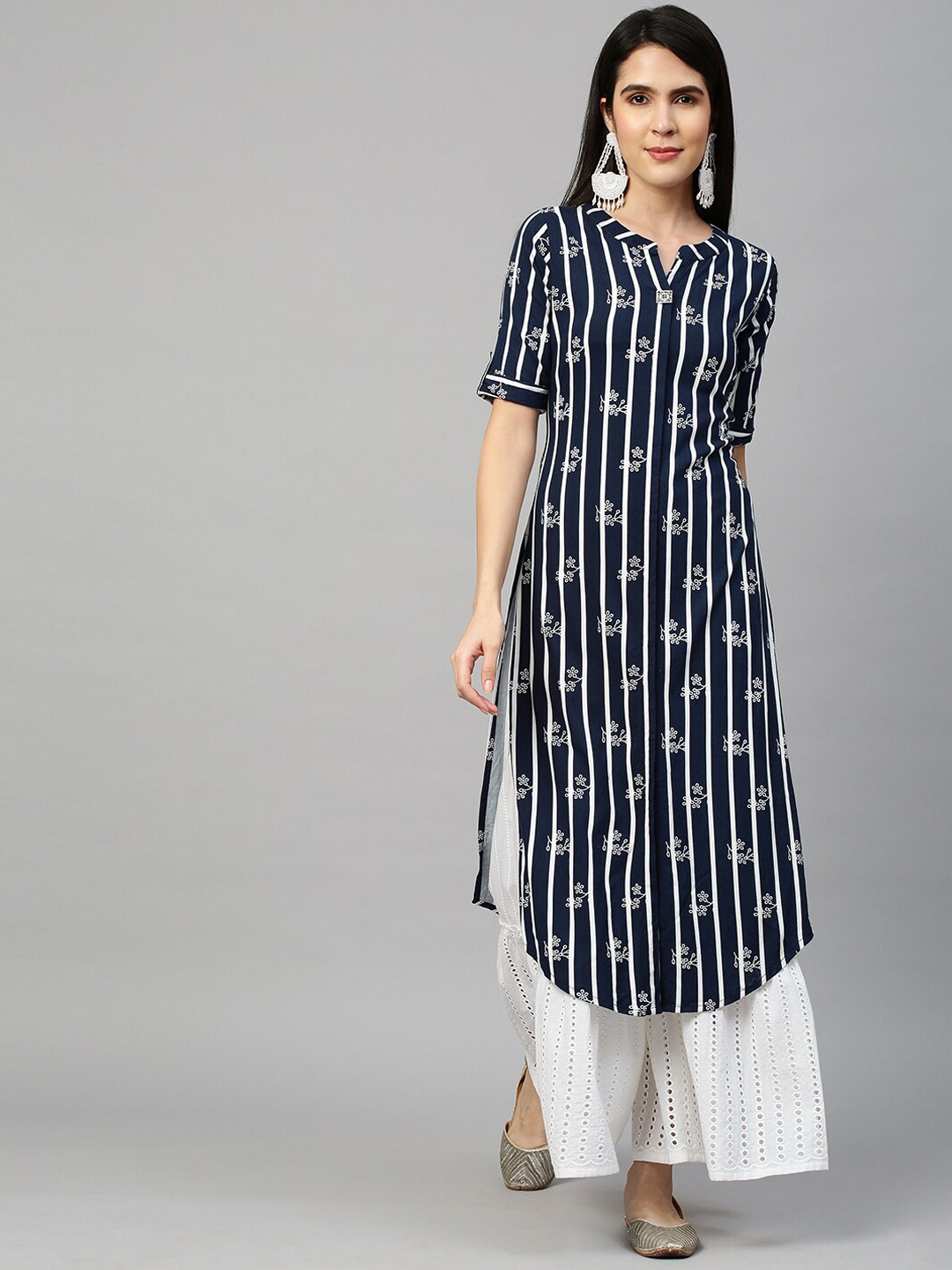 

FASHOR Women Navy Blue Striped Flared Sleeves Thread Work Pathani Kurta