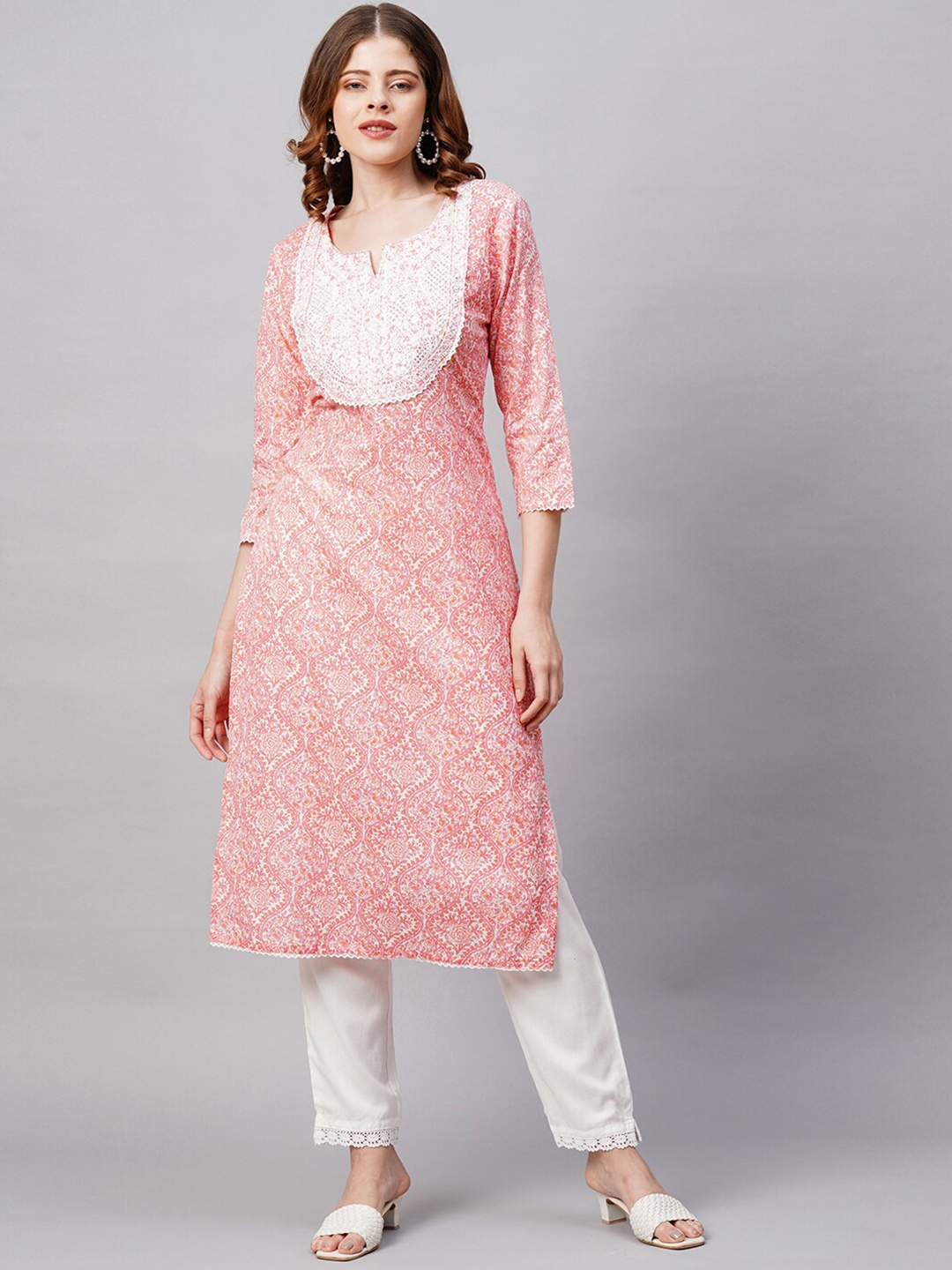 

FASHOR Women Pink Floral Printed Flared Sleeves Chikankari Kurta