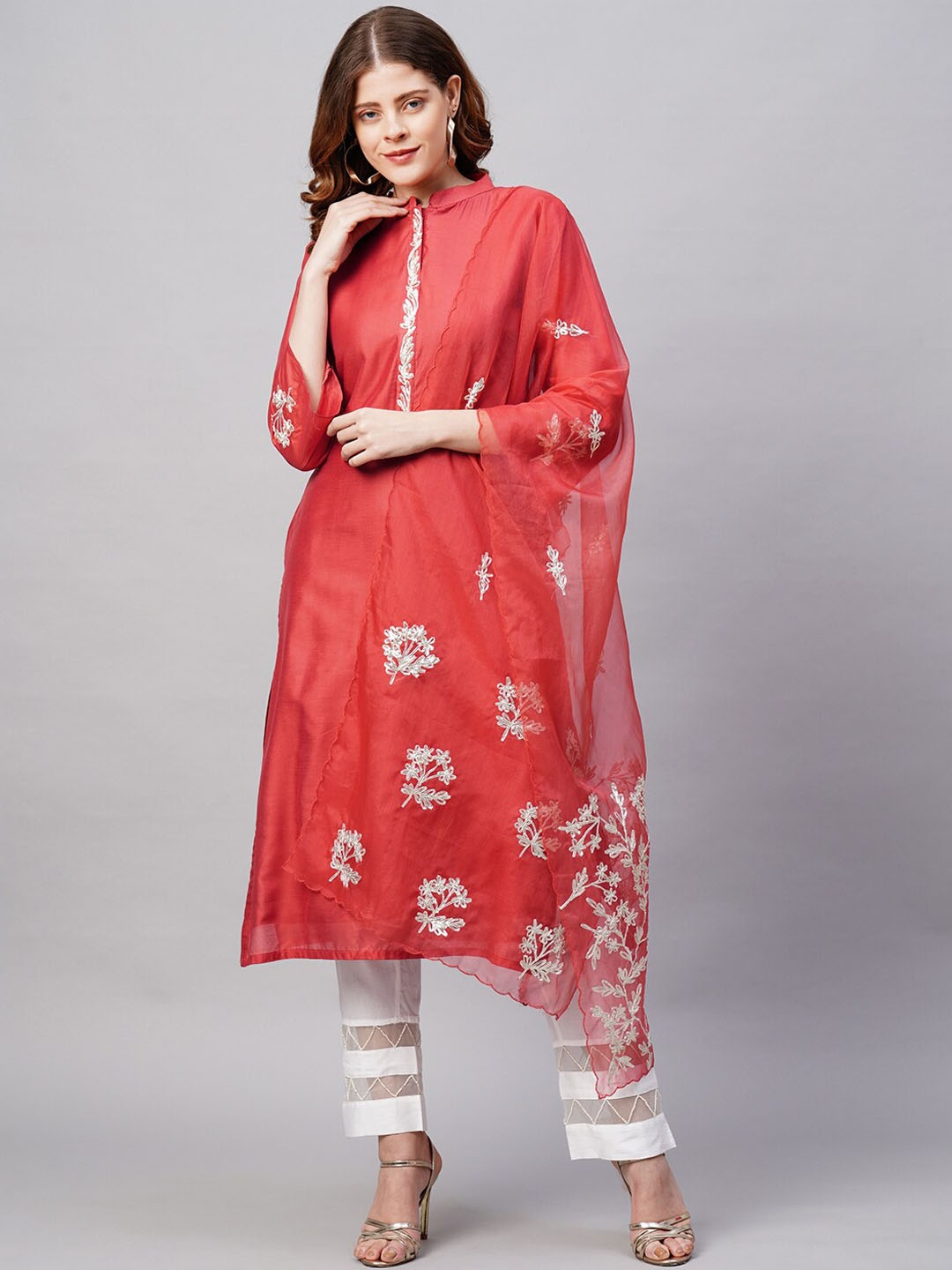 

FASHOR Women Red Floral Checked Flared Sleeves Chanderi Silk Kurta