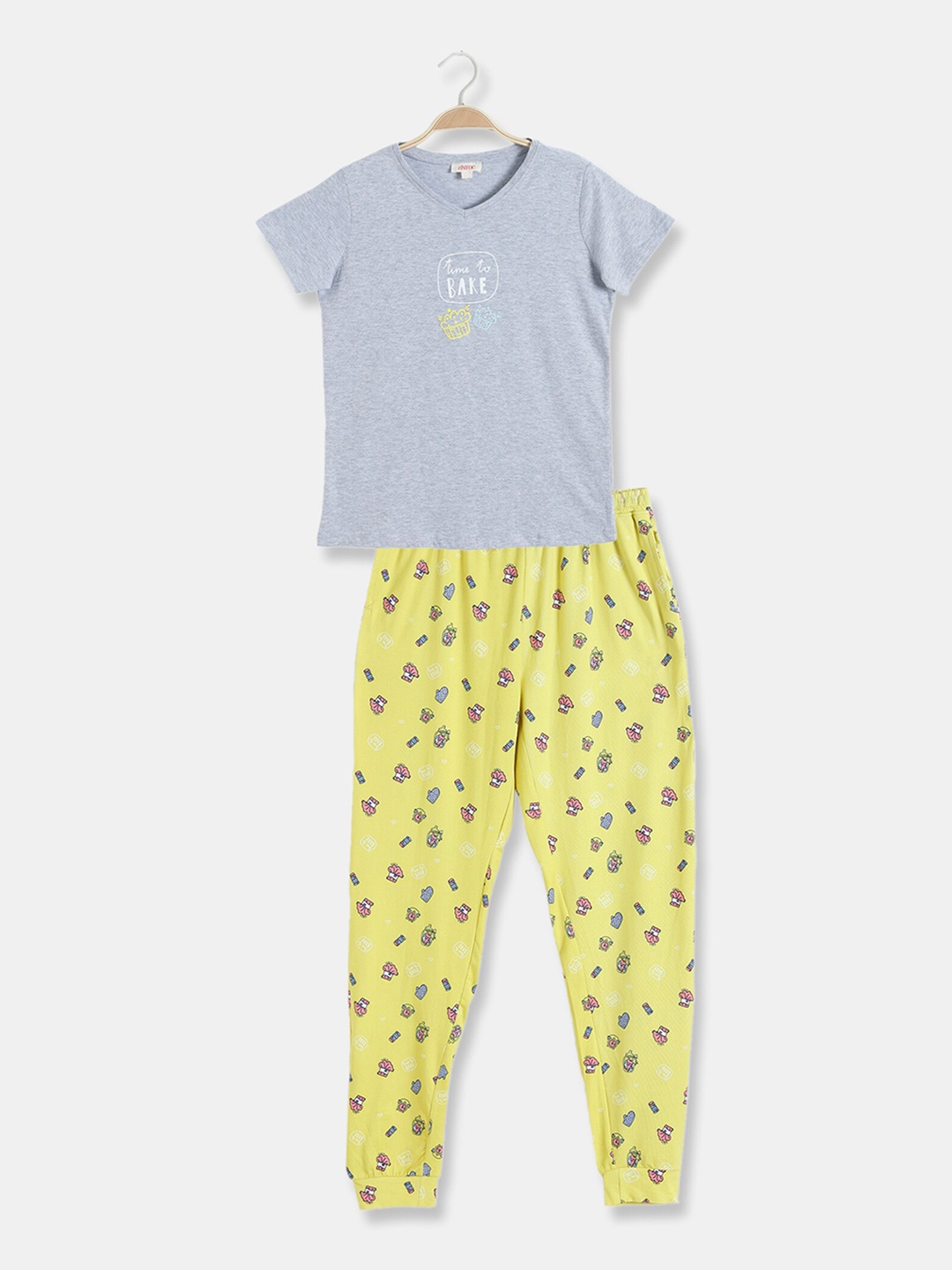 

Zivame Girls Grey & Yellow Printed Night suit