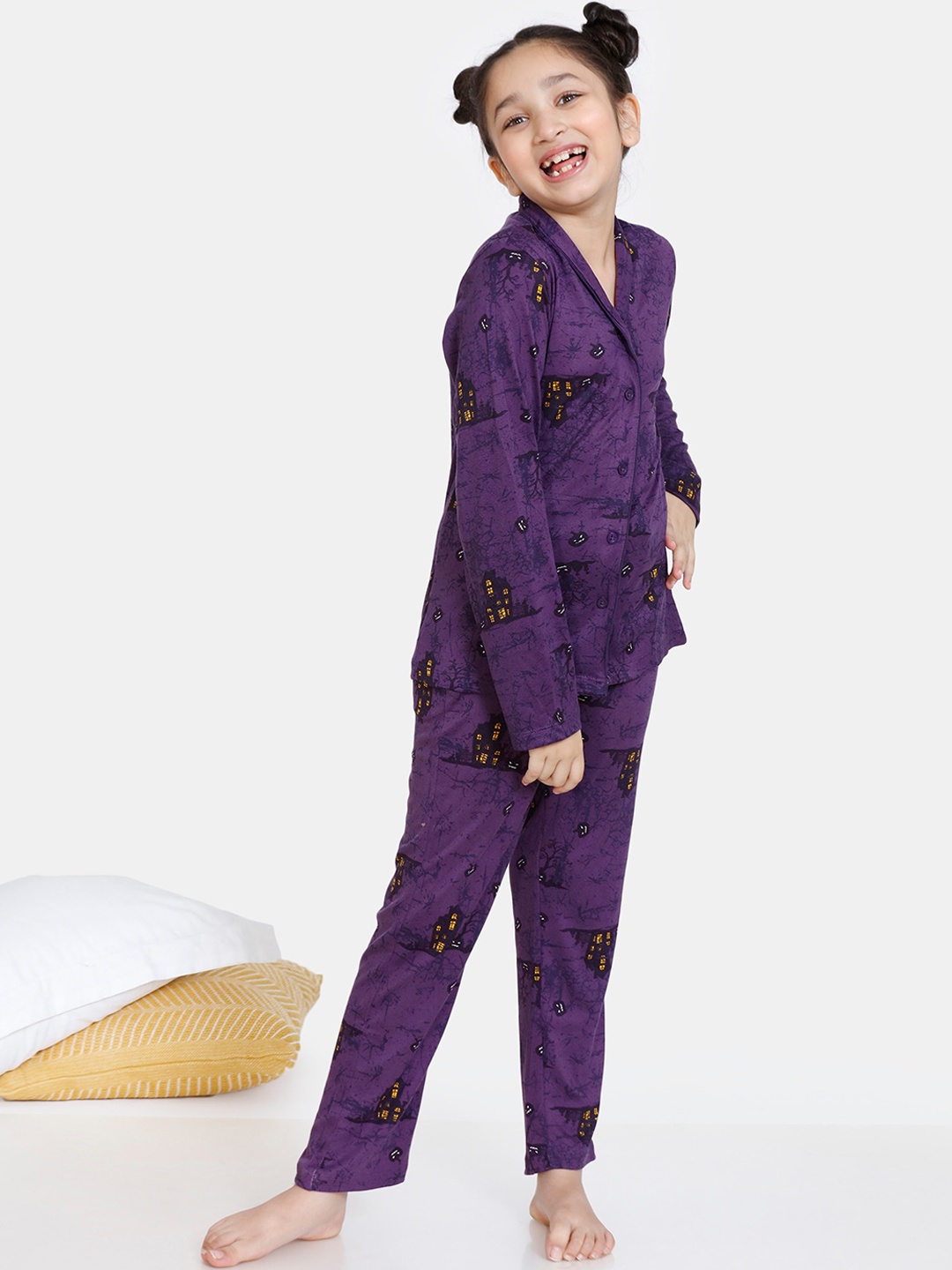 

Zivame Girls Purple & White Printed Night suit