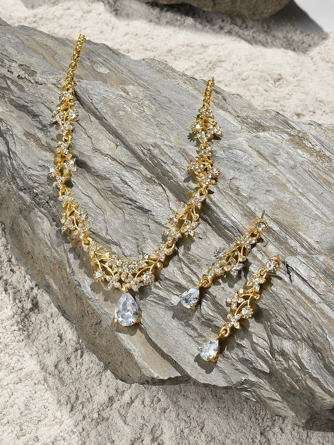 

SOHI Gold-Plated White Stone-Studded Jewellery Set